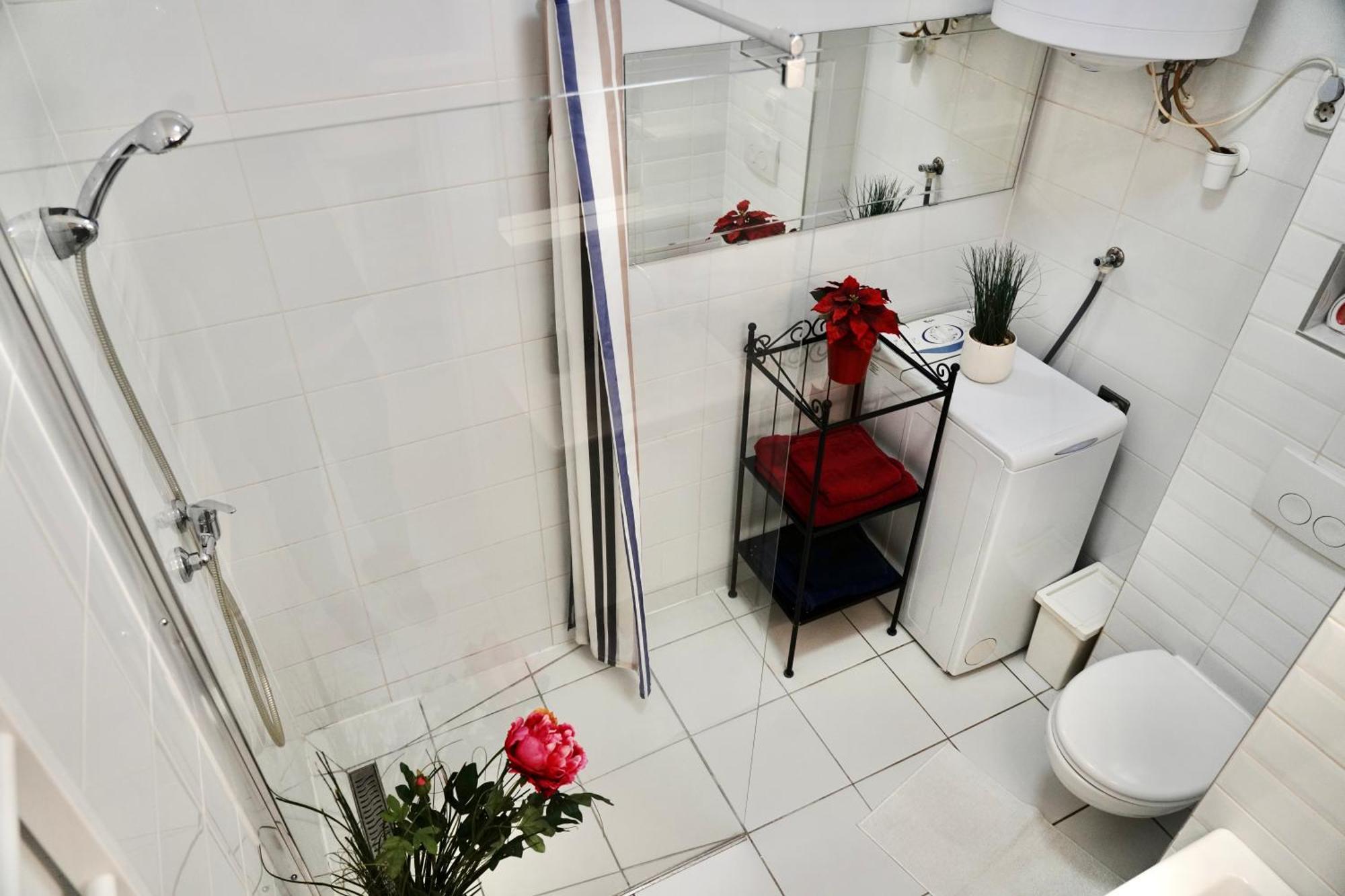 Apartamento Your Own Pretty Place In The Center Budapest Exterior foto